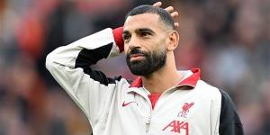 نادي ليفربول يحتفي بحصول محمد صلاح على درع من EA SPORTS FC