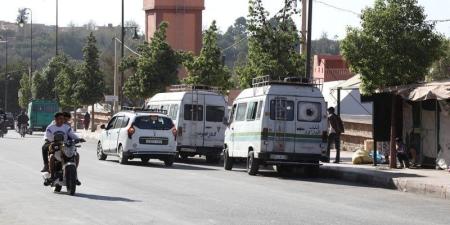 تقنين وتسوية وضعية قطاع النقل السري يجُرّان انتقادات المهنيين في المغرب