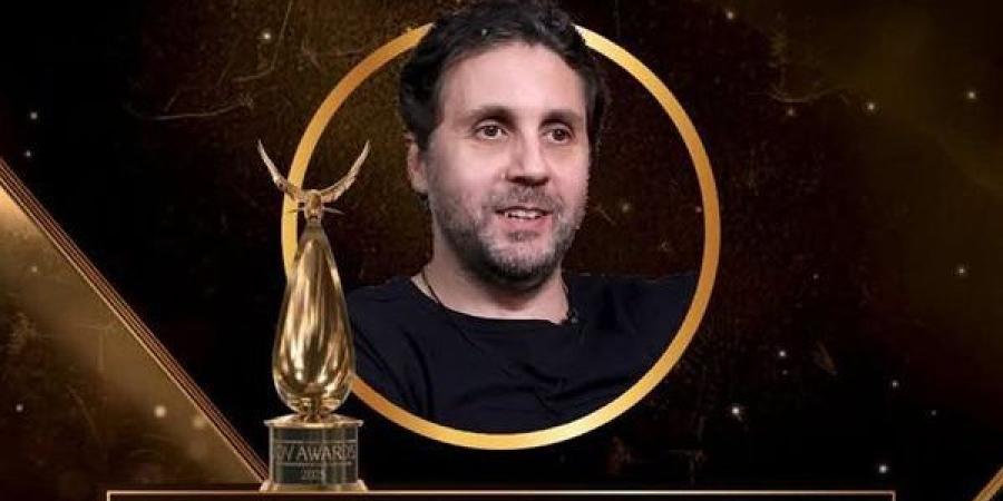 هشام ماجد يفوز بجائزة الممثل المفضل في فئة السينما بـ"joy awards " (صورة)