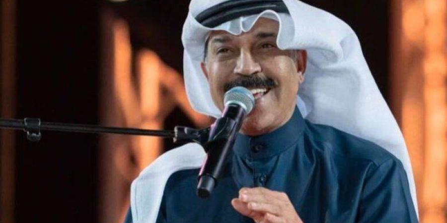 شاهد.. عبد الله الرويشد يظهر لأول مرة بعد تعرضه لوعكة صحية