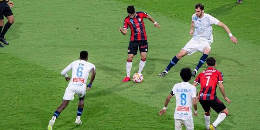 شاهد.. بث مباشر لمباراة الرائد والأخدود في دوري روشن السعودي