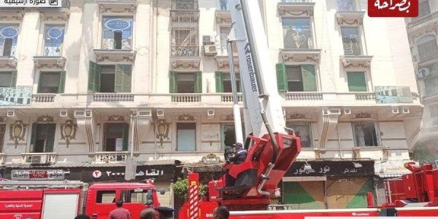 حريق هائل في مول تجاري بالعتبة والدفع بـ 12 سيارة إطفاء