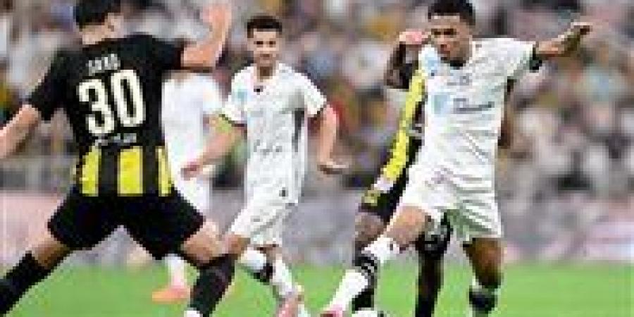 قمة لقاءات الجولة.. التشكيل الرسمي لمباراة الاتحاد والشباب في دوري روشن السعودي